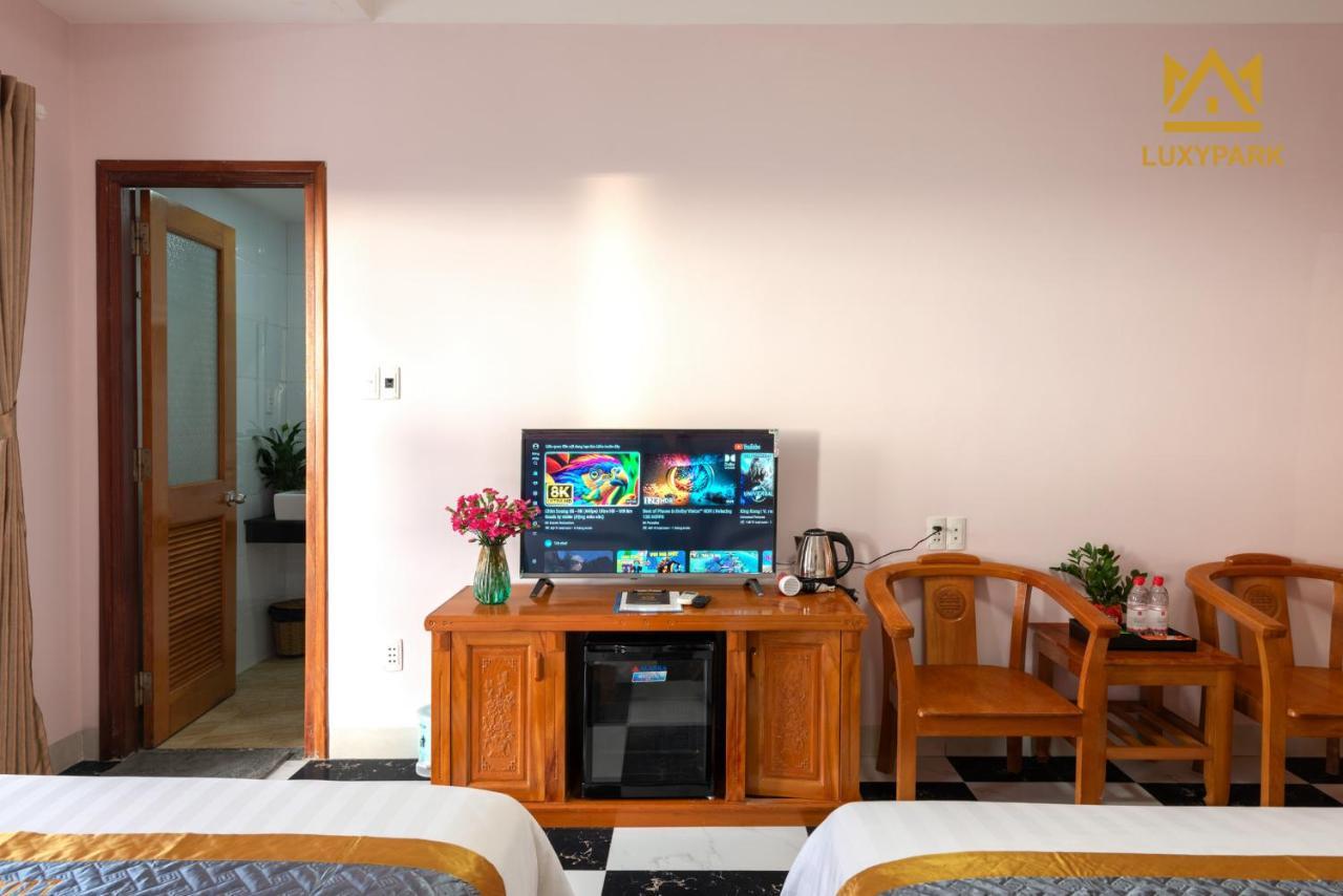 Luxy Park Hotel - Phu Quoc Centre 외부 사진