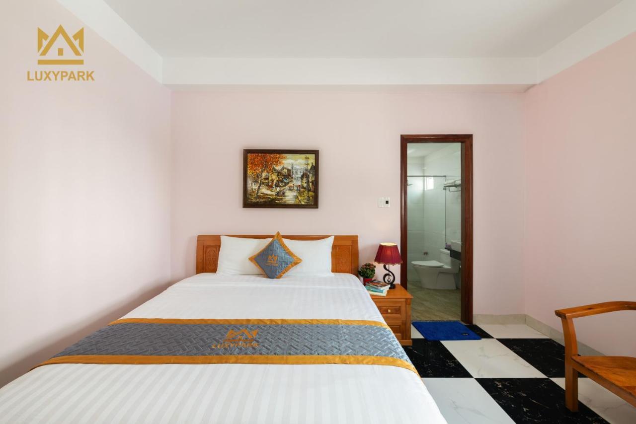 Luxy Park Hotel - Phu Quoc Centre 외부 사진
