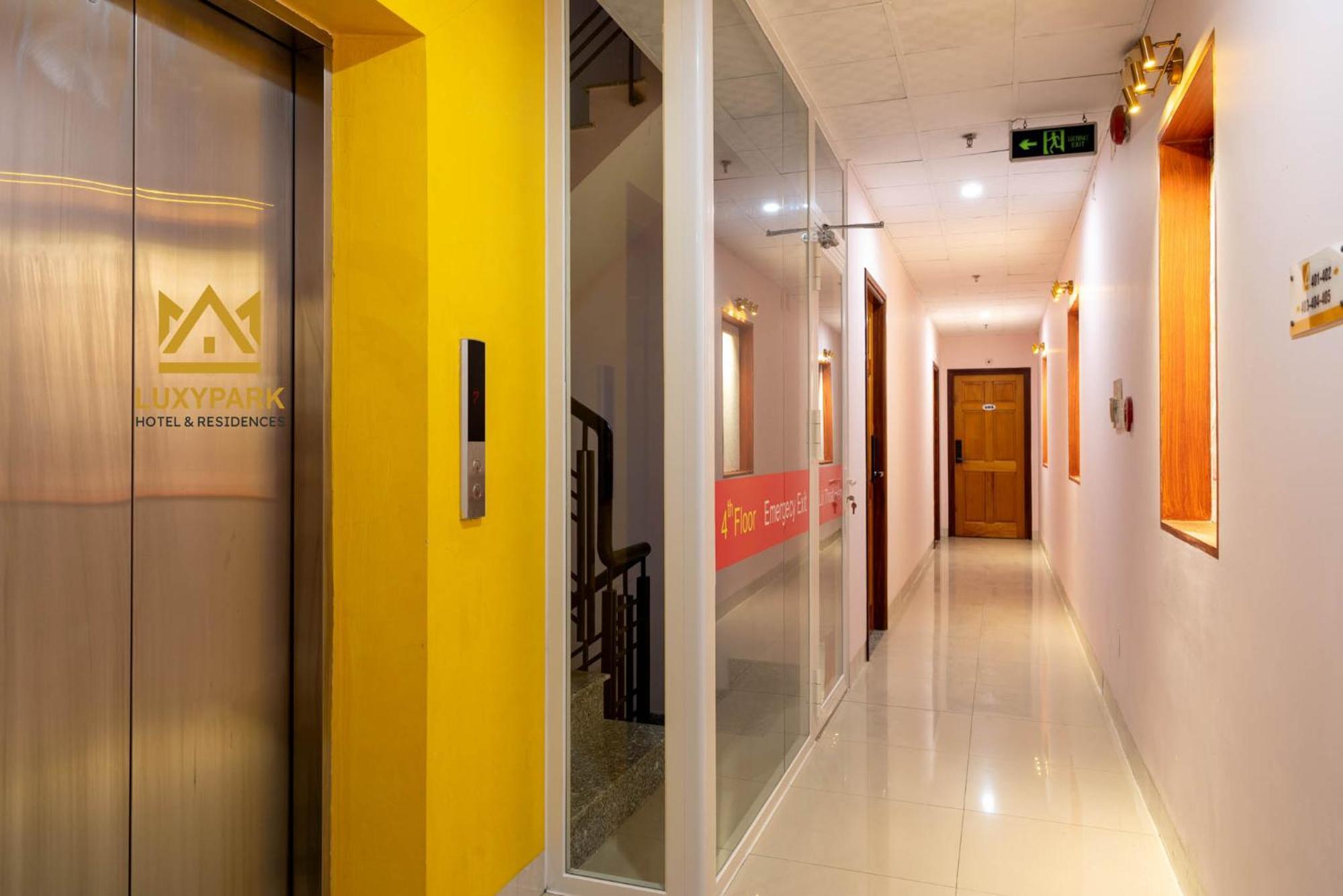 Luxy Park Hotel - Phu Quoc Centre 외부 사진