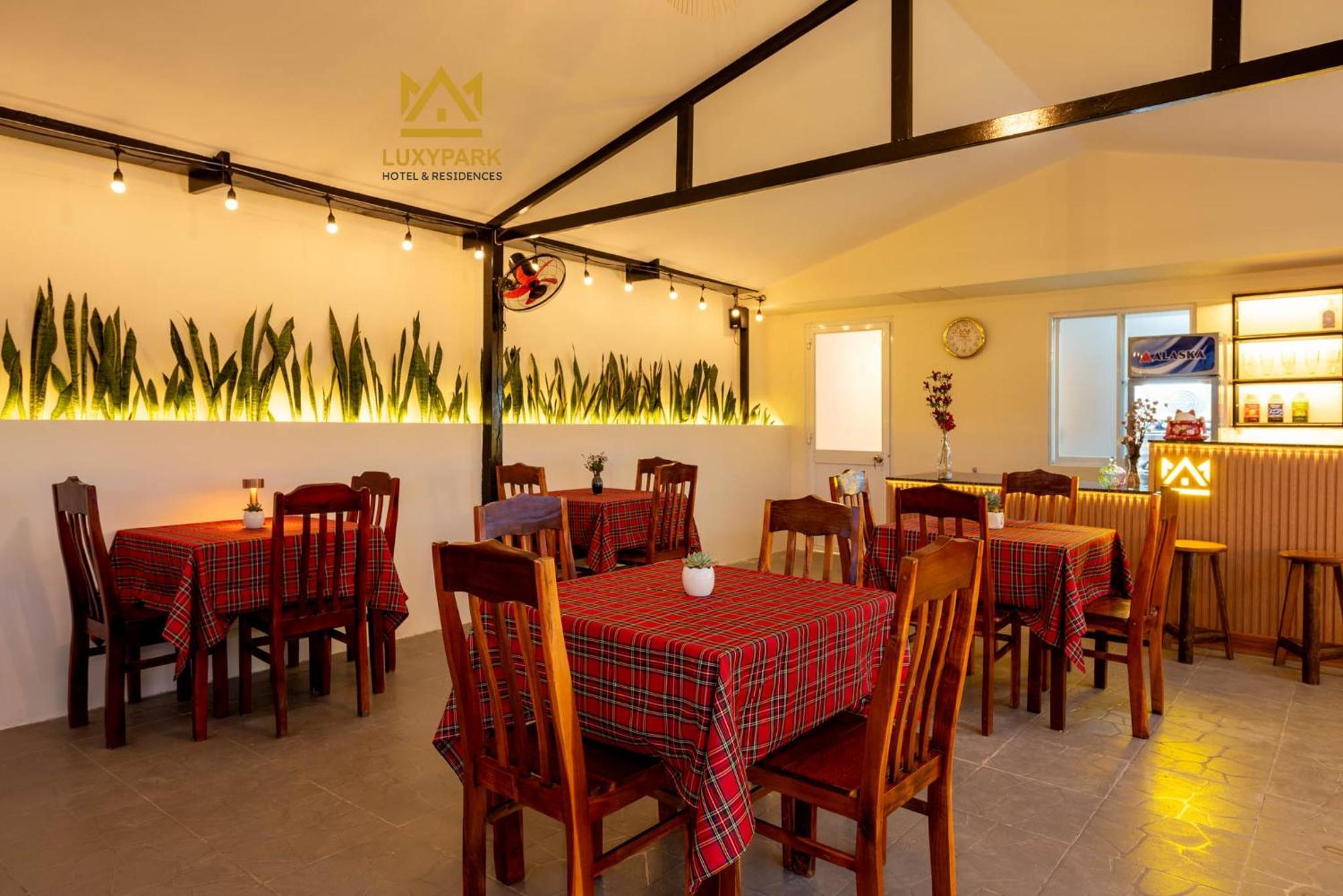 Luxy Park Hotel - Phu Quoc Centre 외부 사진