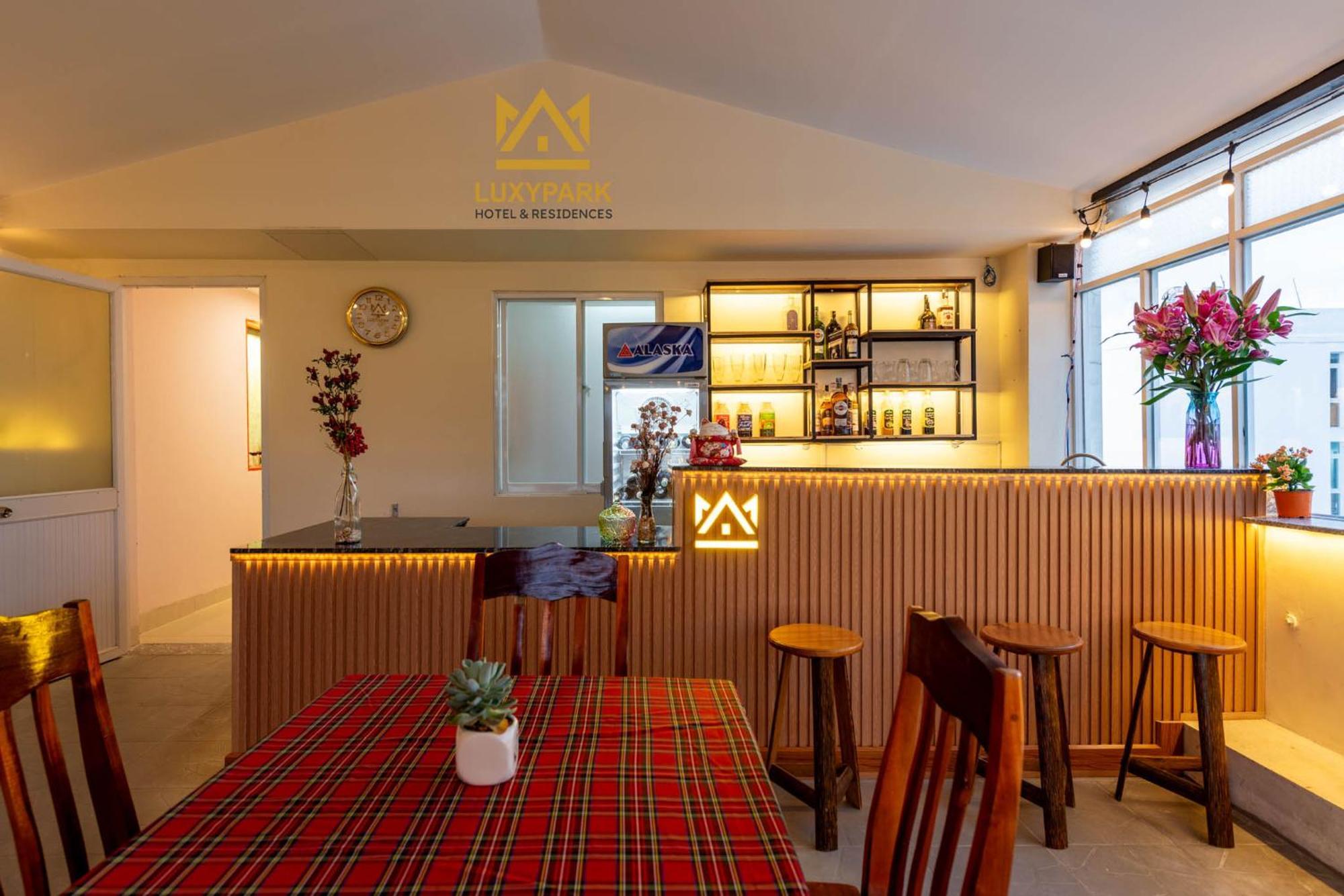Luxy Park Hotel - Phu Quoc Centre 외부 사진