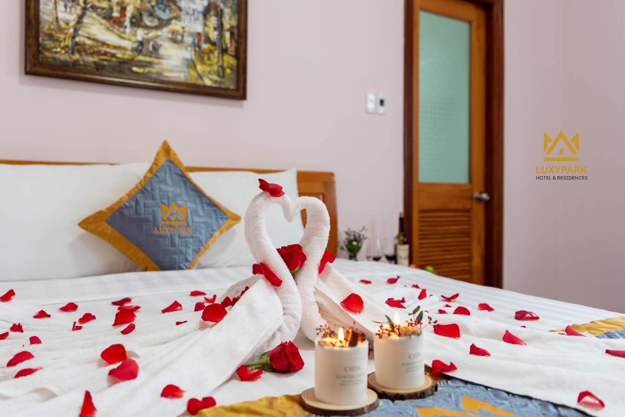 Luxy Park Hotel - Phu Quoc Centre 외부 사진