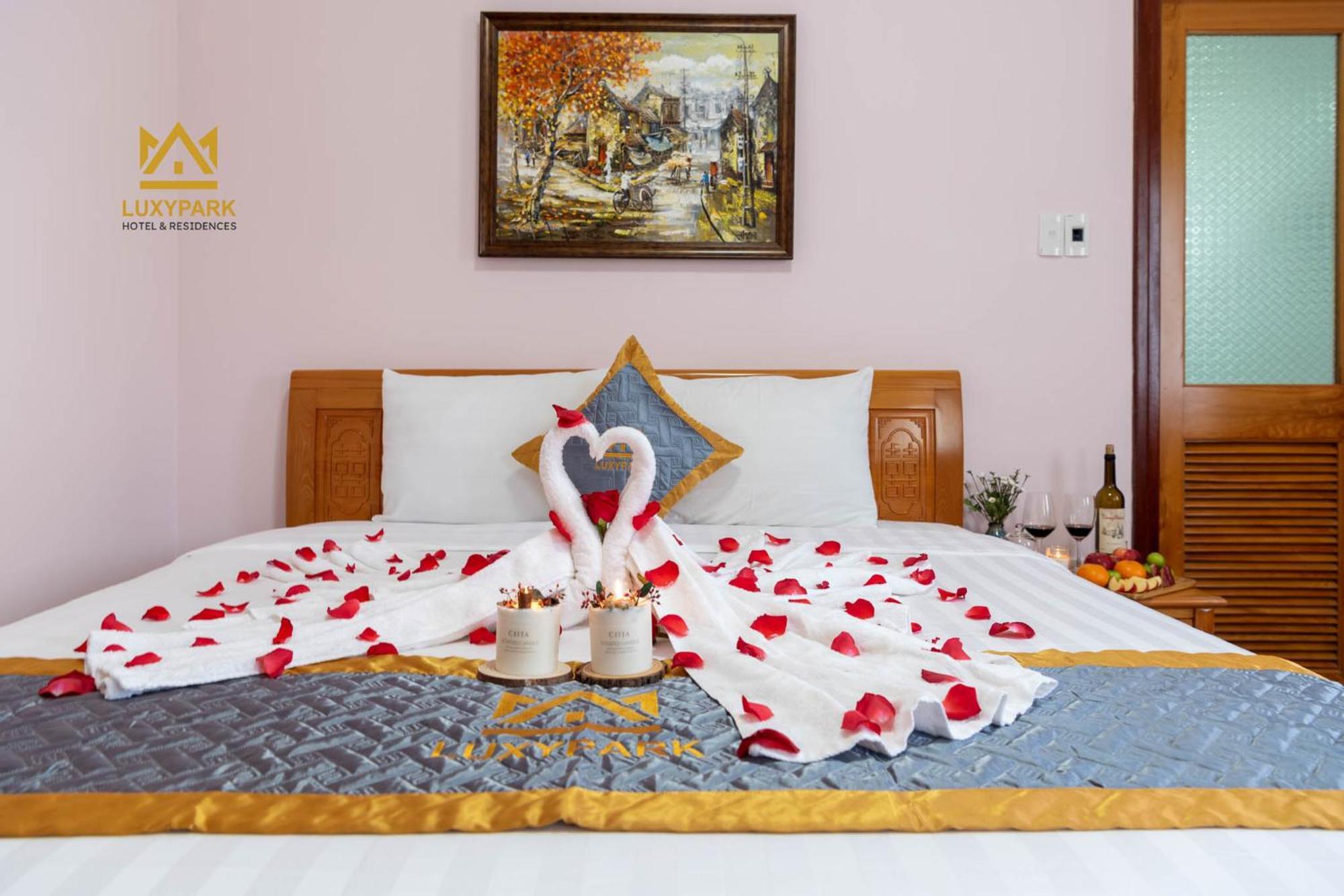 Luxy Park Hotel - Phu Quoc Centre 외부 사진