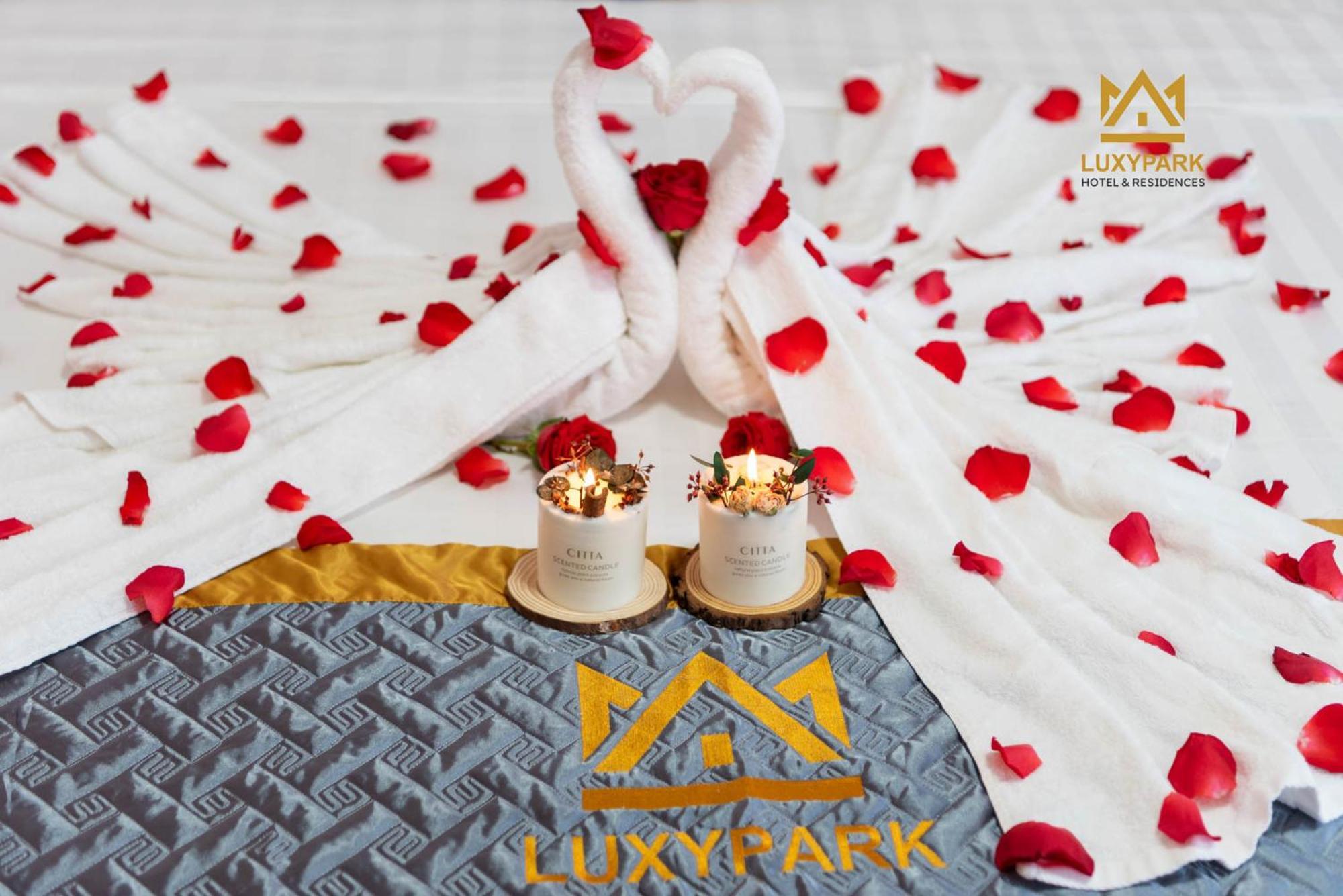 Luxy Park Hotel - Phu Quoc Centre 외부 사진